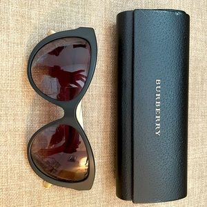 Burberry Women Sunglasses